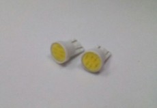 LED-крушки за габарит и плафон,светещи в ярка светлина с XENON ефект.
Модел:28664
Цена-8лвкт.